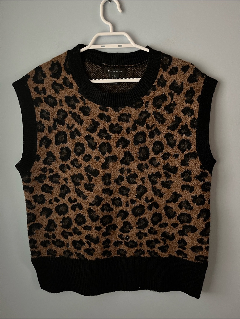 Tahari Brown & Black Leopard Cozy Knit Fuzzy Sleeveless Sweater Vest Size XL